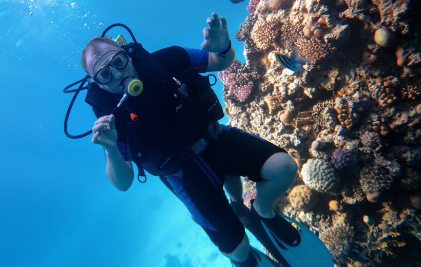Daily 2 Dives with Equipment from Hurghada